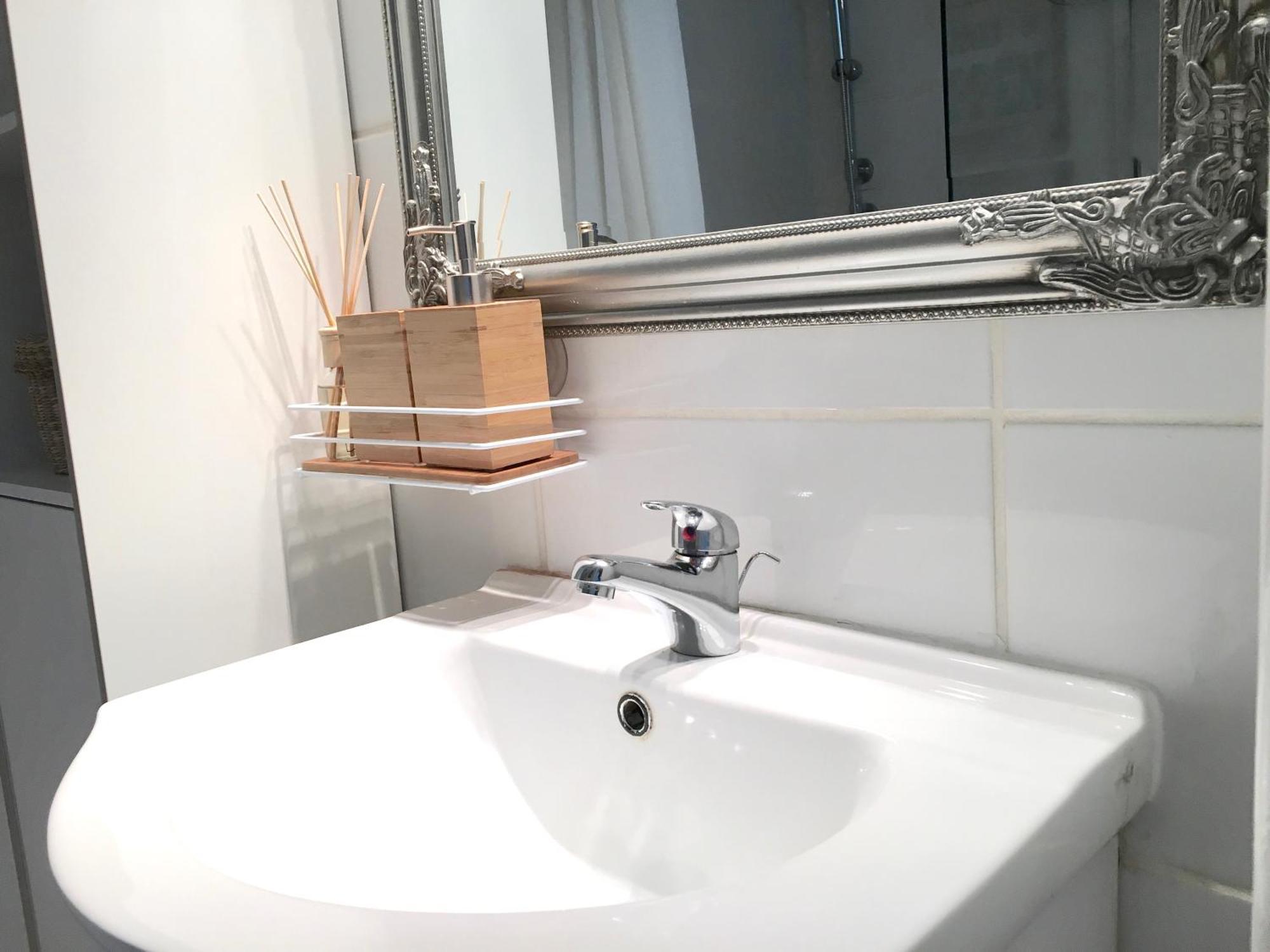 Standard Apartment By Hi5 - Karoly 23 Budapest Exteriör bild